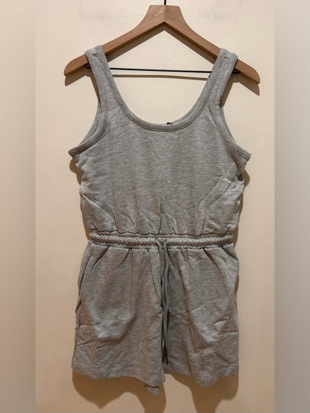 NWT Sweaty Betty Women’s After Class Grey Casual Sleeveless Shorts Romper - 6